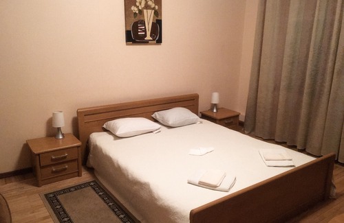 Jurmala Bed & Breakfast | Valensija Apartment: Family-Friendly Stay with Kitchen Access