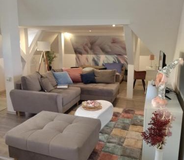 Mako Apartment | Guest Rated 9.9/10 at Valentin Apartman Retreat