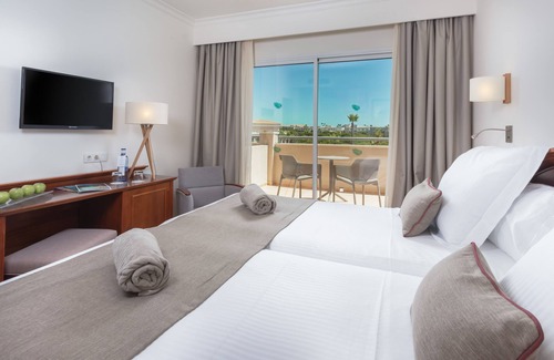 Chiclana de la Frontera Hotel | Experience Valentin Sancti Petri: 4-Star Ocean View Retreat