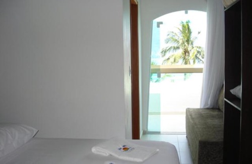 Praia de Barequecaba Hotel | Relax at Valentina Praia Hotel: Oceanfront with Pool Access