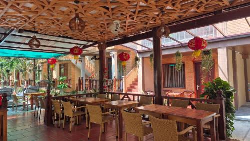 Cua Lap Resort | Experience Valentina Resort & Spa with Oceanfront Views