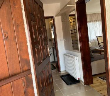 Divcibare House | Top-Rated Valentina Apartmani Vikendica with Family Amenities