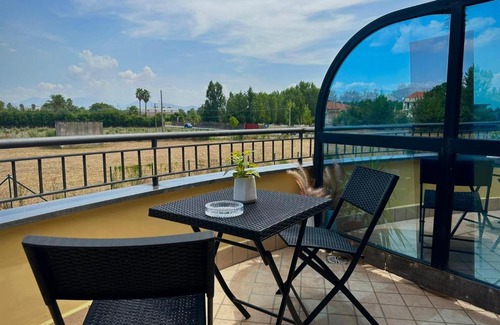 Capodrise Apartment | Exceptional Valentino Bed And Breakfast with Spa and Dining