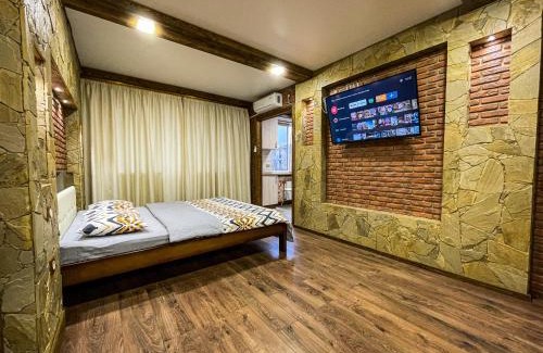 Kremenchuk Apartment | Top-Rated Valeria Apartments Near McDonald's with Kitchen
