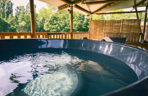 Moncontour House | Valerian
