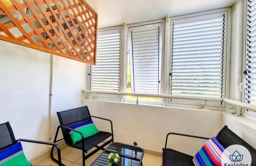 Sainte-Clotilde Centre Apartment | Valeriane: Family-Friendly 4-Star Hotel in Sainte-Clotilde