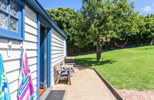 Lorne House | Beachside Getaway: Valetta - Ideal for You and Your Pet