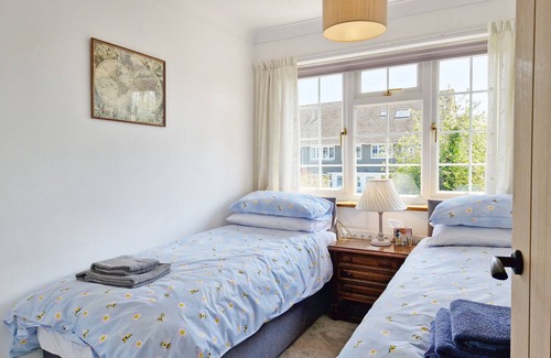 Emsworth House | Family-Friendly Valetta Park: Ocean View Retreat for 6