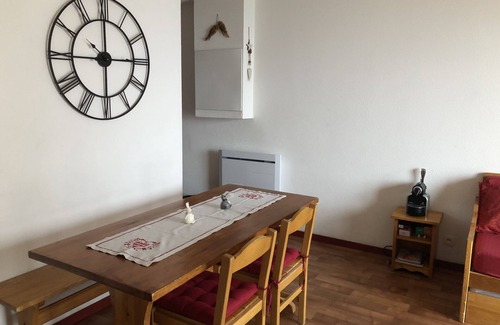 Valfrejus Apartment | Cozy Valfrejus Retreat: Spa, Hot Tub & Pet Friendly