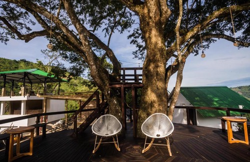 Nimaima Hotel | Experience Valhalla Nimaima Glamping: Pet-Friendly Retreat