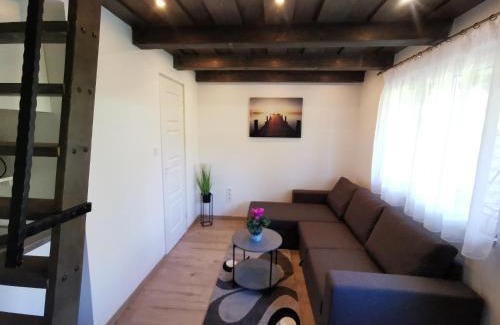 Veroce Apartment | Vali néni Kifőzde és Apartman: Guest Rated 8.9/10 Stay