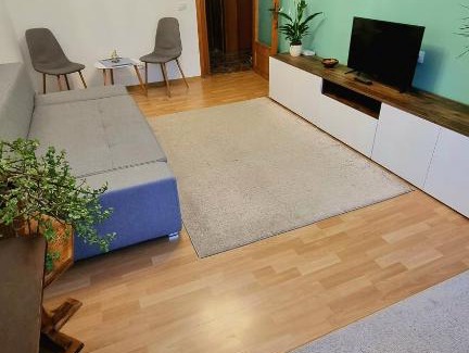 Ramnicu Valcea Apartment | Vali's Apartment: Family-Friendly Stay with Great Reviews