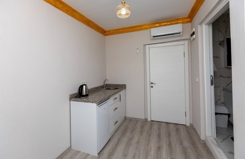 Macka Apartment | Pet-Friendly Valide Suit Apart with Family Amenities