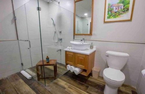 Maraval House | Vallée Cachée: 3-Bedroom Retreat with Roof Terrace & Pool
