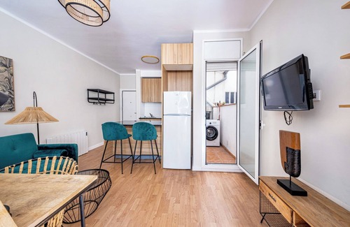 Sant Andreu Apartment | Vallés 2-1 · - Studio Apartment, Sleeps 2