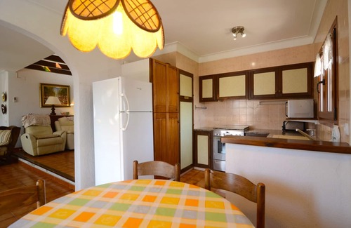 Torroella de Montgri House | VALL GRAN 03: Pet-Friendly Retreat with Pool and Spa
