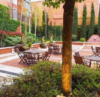 Valladolid Hotel | Discover Valladolid Recoletos: 4-Star Comfort Awaits