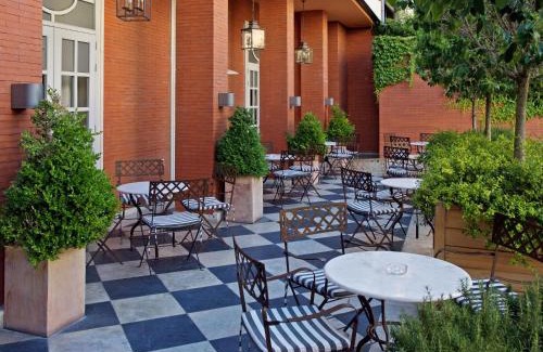 Valladolid Hotel | Discover Valladolid Recoletos: 4-Star Comfort Awaits