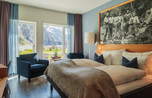 Valldal Hotel | Discover Valldal Fjordhotell - Pet Friendly & Highly Rated