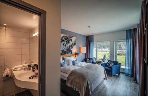Valldal Hotel | Valldal Fjordhotell: Guest Rated 9.6 with Family-Friendly Amenities