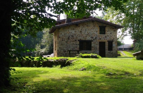 Entrambasaguas House | Discover Valle de Ur: Oceanfront Getaway for Families
