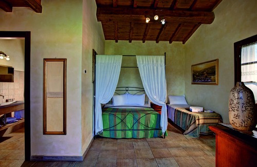 Tarquinia Hotel | Discover Valle del Marta: Family-Friendly Oasis with Pool