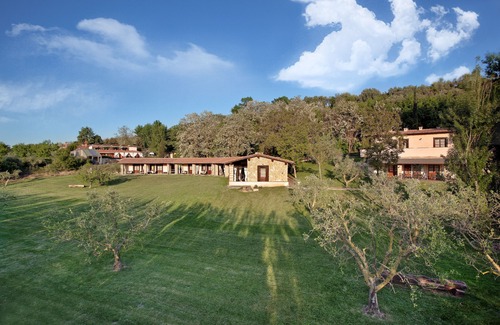 Tarquinia Hotel | Discover Valle del Marta: Family-Friendly Oasis with Pool