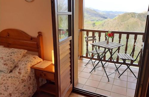 El Escobal House | Experience Valle la Fuente: Family-Friendly Retreat