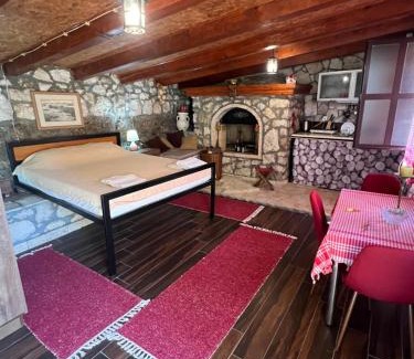 Virpazar Apartment | Pet-Friendly Retreat at Valle Verde Apartmani with Pool