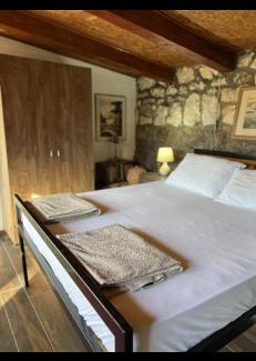 Virpazar Apartment | Pet-Friendly Retreat at Valle Verde Apartmani with Pool