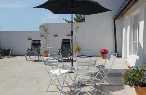 Loderup Bed & Breakfast | Vallebergaslätt: Pet-Friendly Retreat with Family Amenities