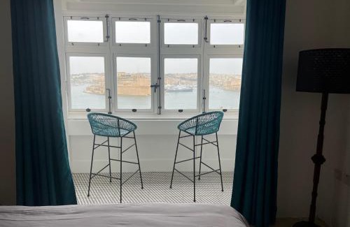 Valletta Apartment | Relaxing Valletta Seaview TownHouse with Hot Tub & Kids' Zone