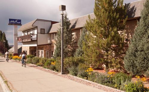 Winter Park Hotel | Valley Hi Hotel: Family-Friendly Retreat with Hot Tub Access