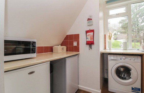 Saint Ann's Chapel Cottage | VALLEY LODGE 38, pet friendly, with pool in St Ann's Chapel, Cornwall