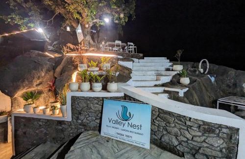 Mount Abu House | Family-Friendly Valley Nest for 6-12 PAX - Rated 10/10!
