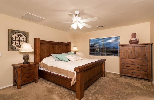Mesa House | Family-Friendly Valley of the Sun 5 BR with Pool Access