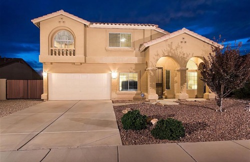Mesa House | Family-Friendly Valley of the Sun 5 BR with Pool Access