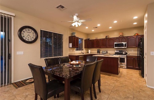 Mesa House | Family-Friendly Valley of the Sun 5 BR with Pool Access