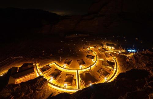 Wadi Rum Resort | Discover Valley Resort: Oceanfront Bliss with 5-Star Luxury