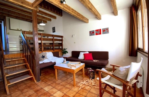 Le Chambon-sur-Lignon Cottage | Cozy Valley Rio Cottage for 2-6 Guests with Pool & Breakfast