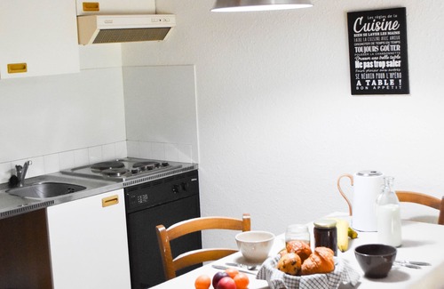 Le Chambon-sur-Lignon Cottage | Cozy Valley Rio Cottage for 2-6 Guests with Pool & Breakfast