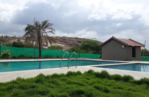 Ramanagara Hotel | Valley Vibes