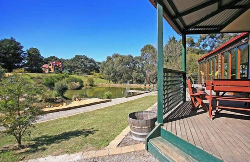Bellbrae Cottage | Inviting Valley View Cottage with Pool & Ocean Views