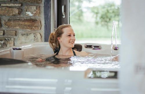 Buellingen Apartment | Relaxing Valley View B&B with Private Wellness Retreat