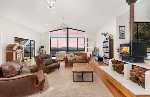 Beaumont House | Discover Family-Friendly Valley View Estate in Kangaroo Valley