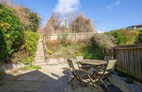 Stiffkey House | Relax at Valley View: Family-Friendly 4-Star Escape