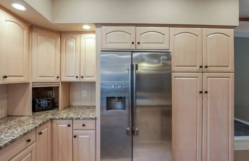 Lancaster Villa | Enjoy Valley View Villa with Indoor Pool & Theater Room
