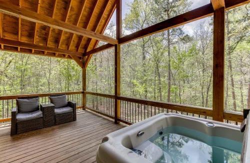 Cleveland House | Romantic Cabin with Sauna & Valley Views - Guest Rated 10/10