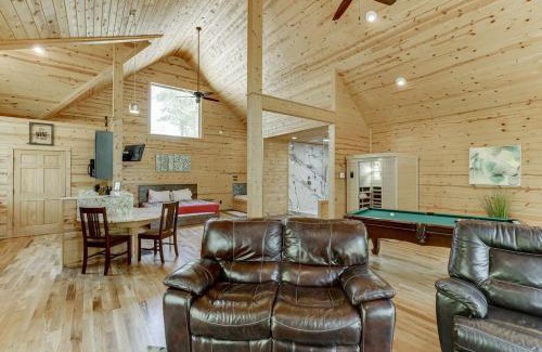 Cleveland House | Romantic Cabin with Sauna & Valley Views - Guest Rated 10/10
