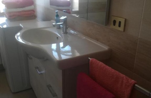 Badolato Marina Apartment | Vallina: Guest Rated 10/10 with Family & Pet-Friendly Perks